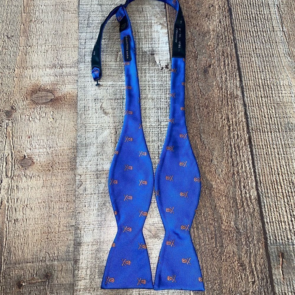 Countess Mara silk bow tie skull crossbones